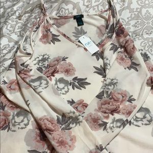 A off the shoulder shirt with sleeves